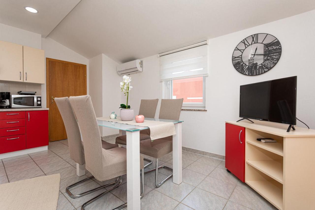 Apartments La Natalli باشْكا المظهر الخارجي الصورة