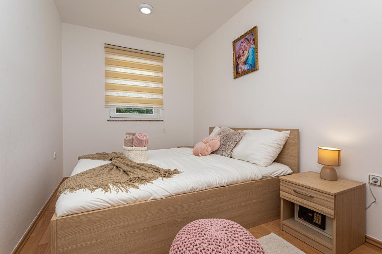 Apartments La Natalli باشْكا المظهر الخارجي الصورة